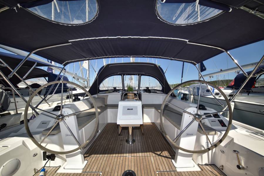 Bavaria C42 Bella