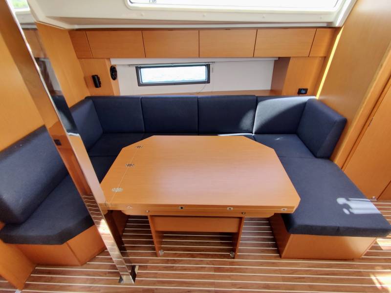 Bavaria C42 Relax