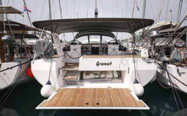 Bavaria C50 Holiday Granat