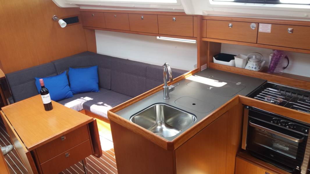 Bavaria Cruiser 37 Xanax