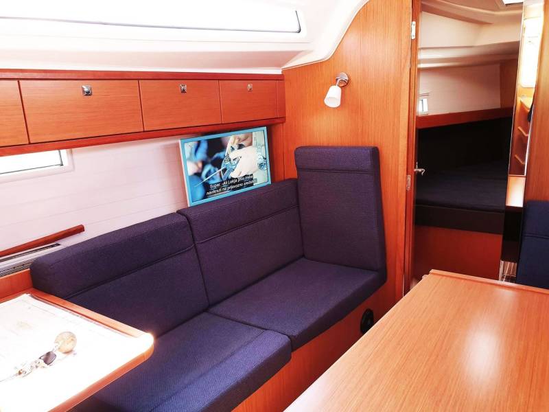 Bavaria Cruiser 37 Smiley