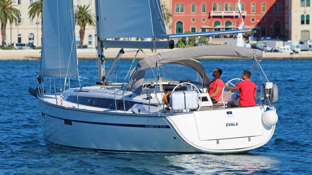 Bavaria Cruiser 37 Evala