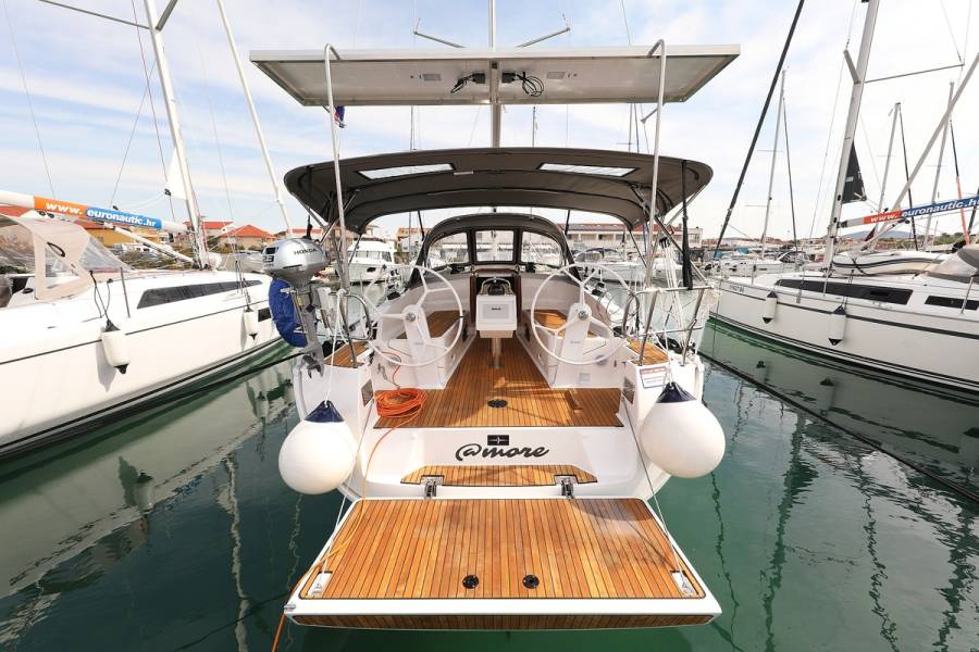 Bavaria Cruiser 37 aMore