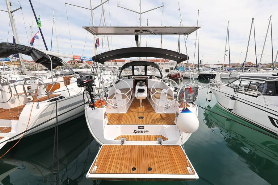 Bavaria Cruiser 37 Spectrum