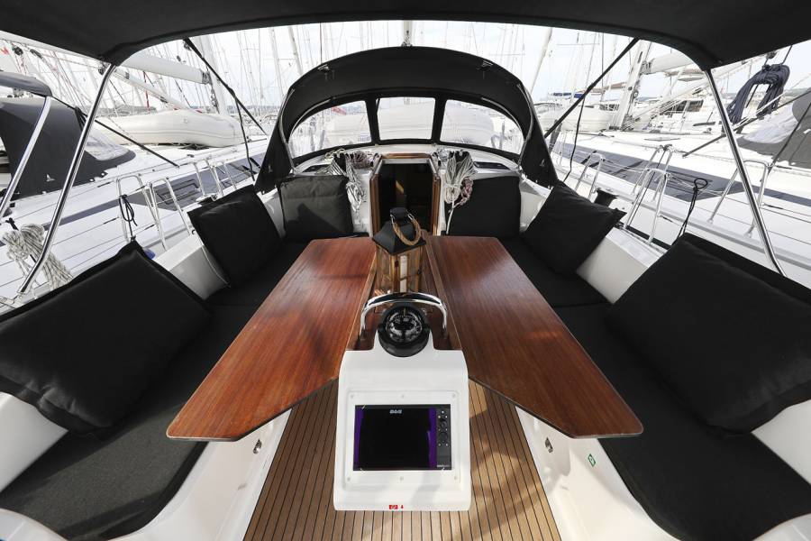 Bavaria Cruiser 46 silence four