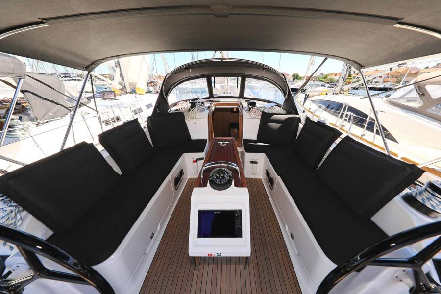 Bavaria Cruiser 46 Cara