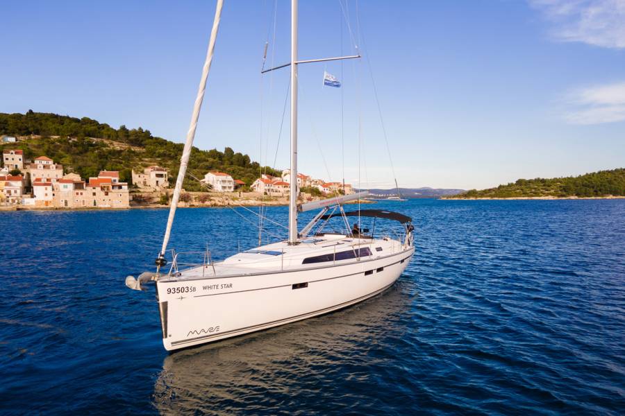 Bavaria Cruiser 46 White Star