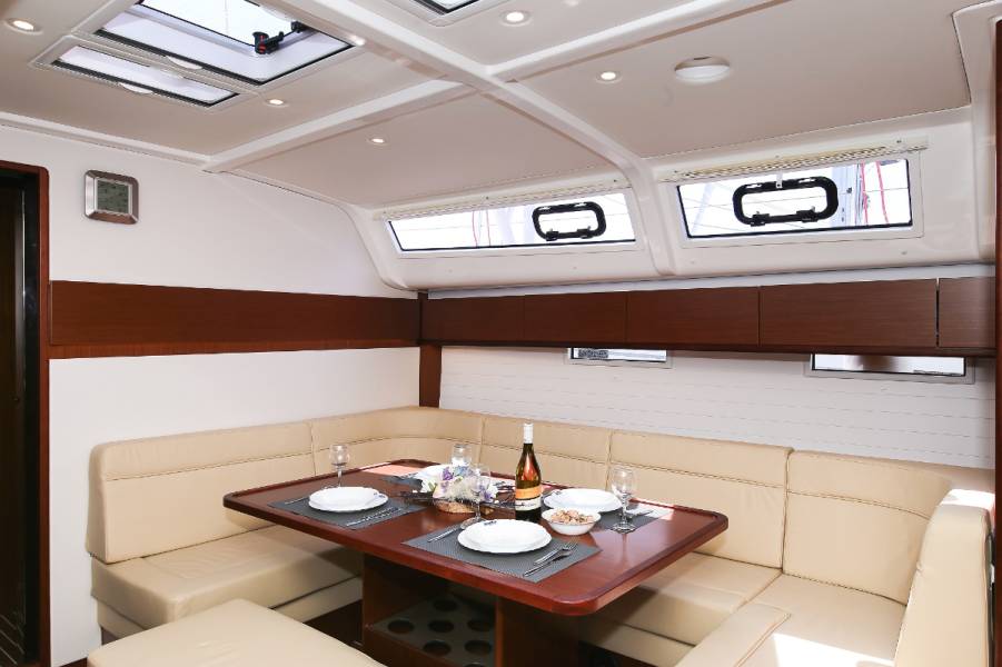 Bavaria Cruiser 51 Style Neo Star II