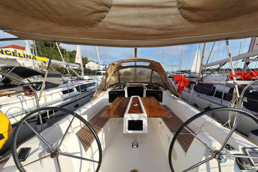 Dufour 350 GL Papillon