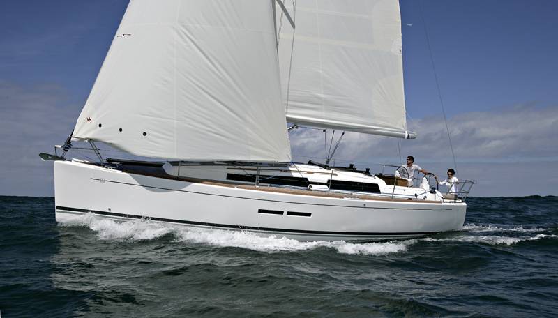 Dufour 375 GL China Girl