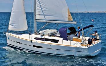 Dufour 382 GL Louise