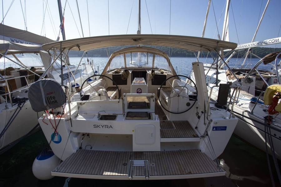 Dufour 412 GL Skyra