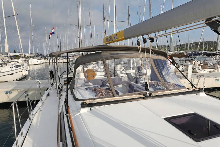 Dufour 470 Odyssey