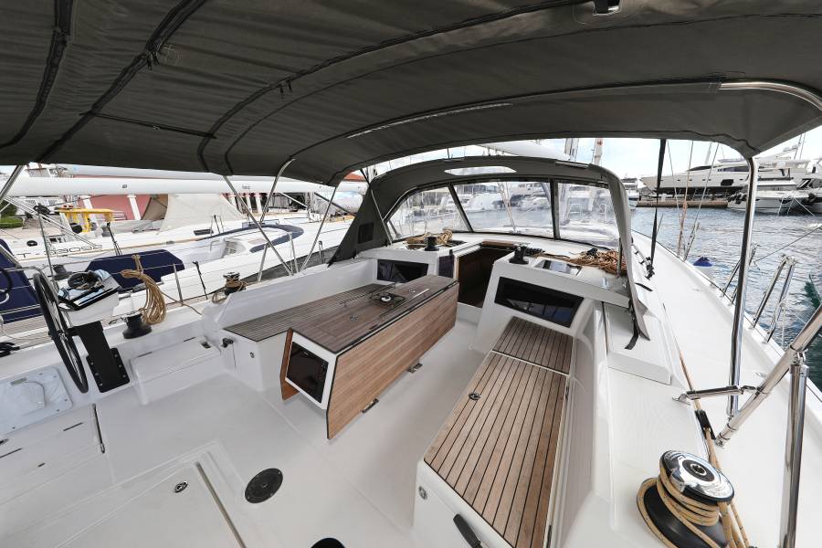 Dufour 470 Fantasea