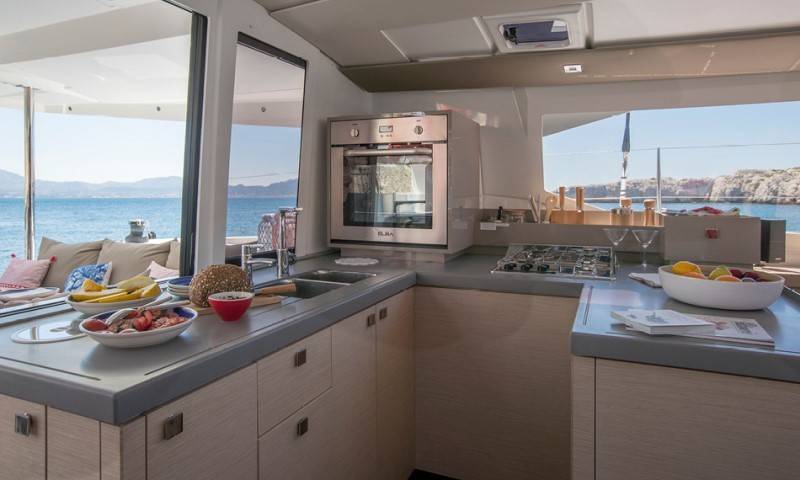 Fountaine Pajot Astrea 42 MARBELLA 