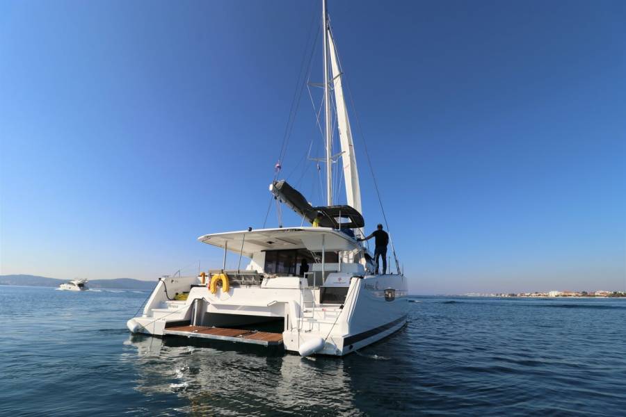 Fountaine Pajot Astrea 42 Mouse