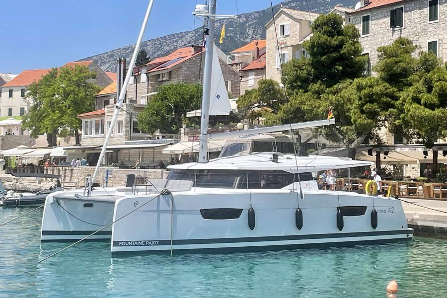 Fountaine Pajot Astrea 42 Calypso