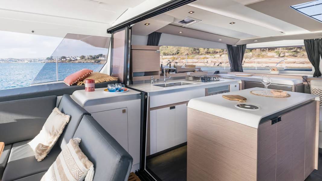 Fountaine Pajot Aura 51 Odysseus