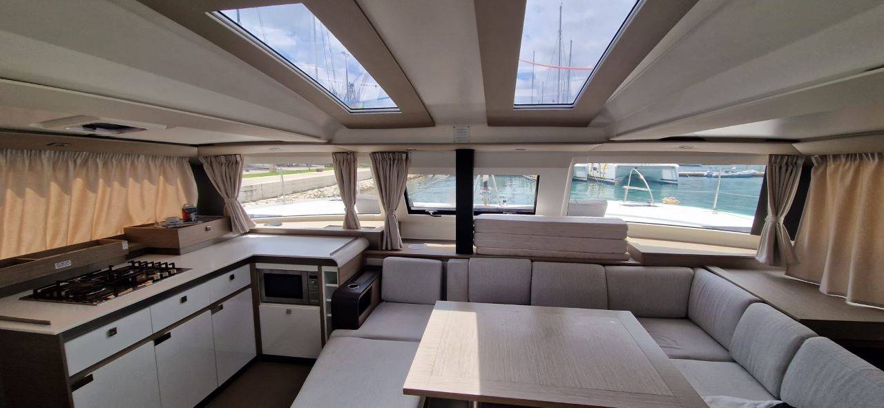 Fountaine Pajot Elba 45 Sun Office