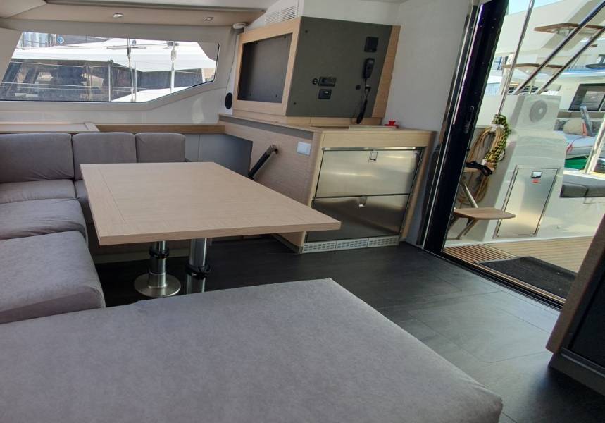 Fountaine Pajot Elba 45 Adria Blue