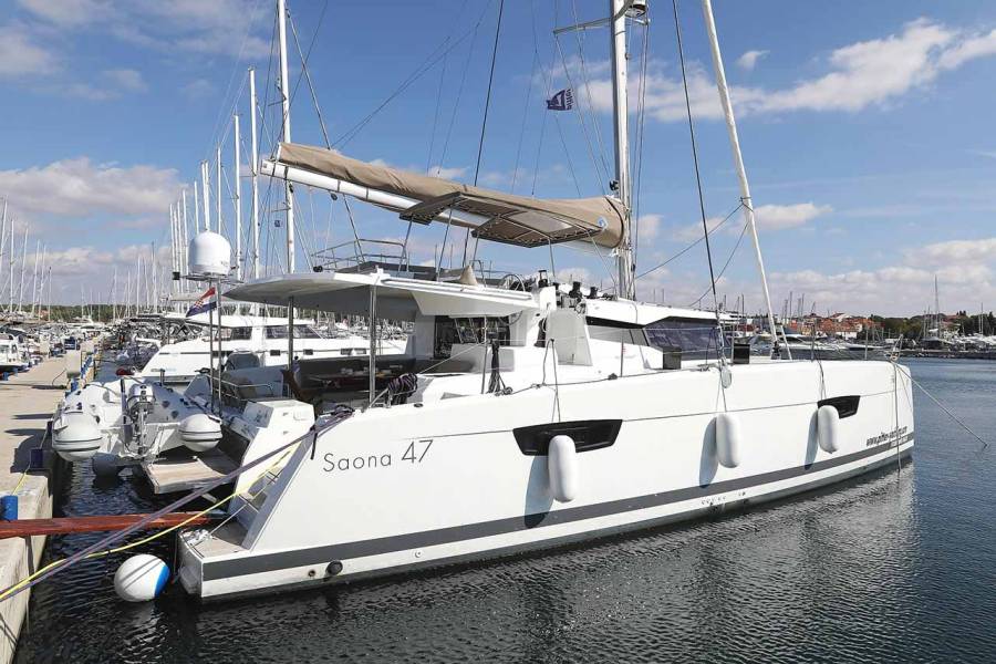 Fountaine Pajot Saona 47 Quintet Fee