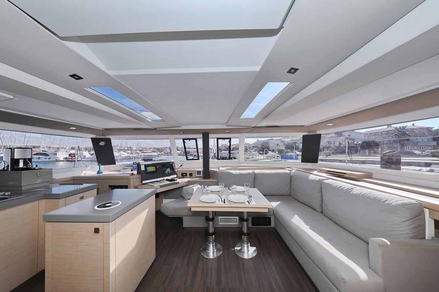 Fountaine Pajot Saona 47 Quintet Fee