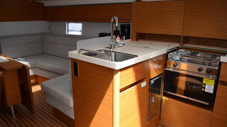 Hanse 418 Laysan