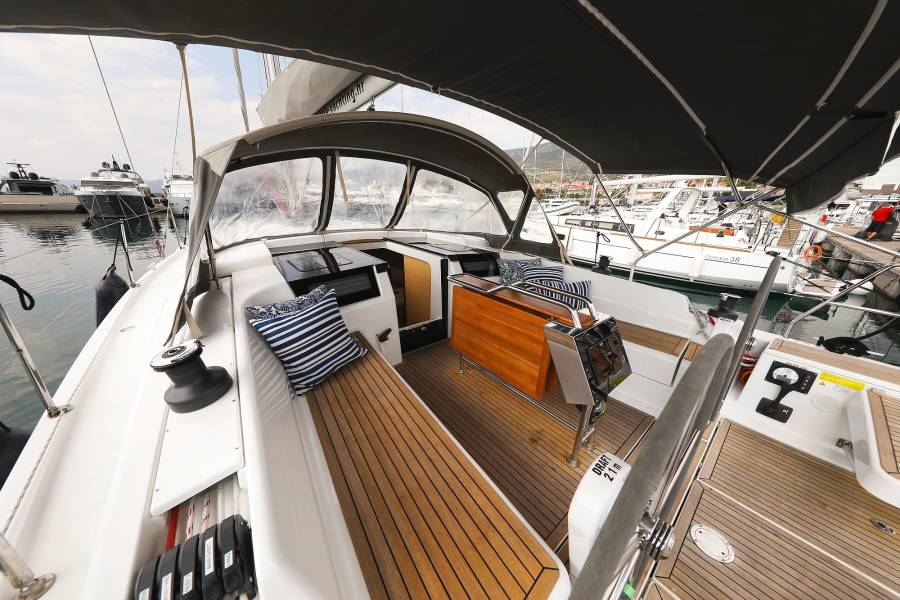 Hanse 418 Blue Eagle