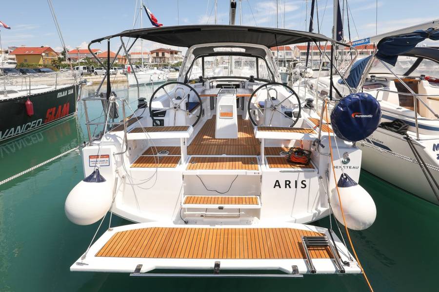 Oceanis 35.1 Aris