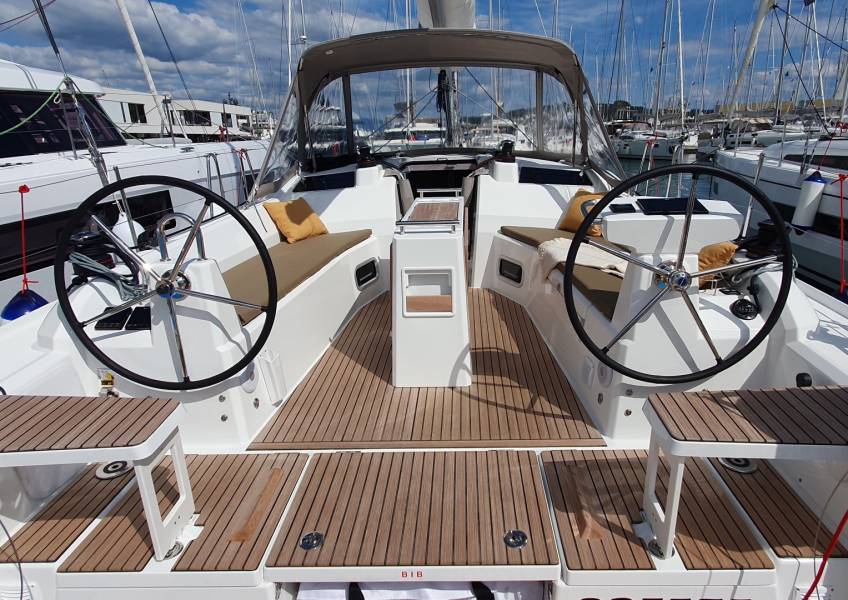 Oceanis 37.1 Breeze