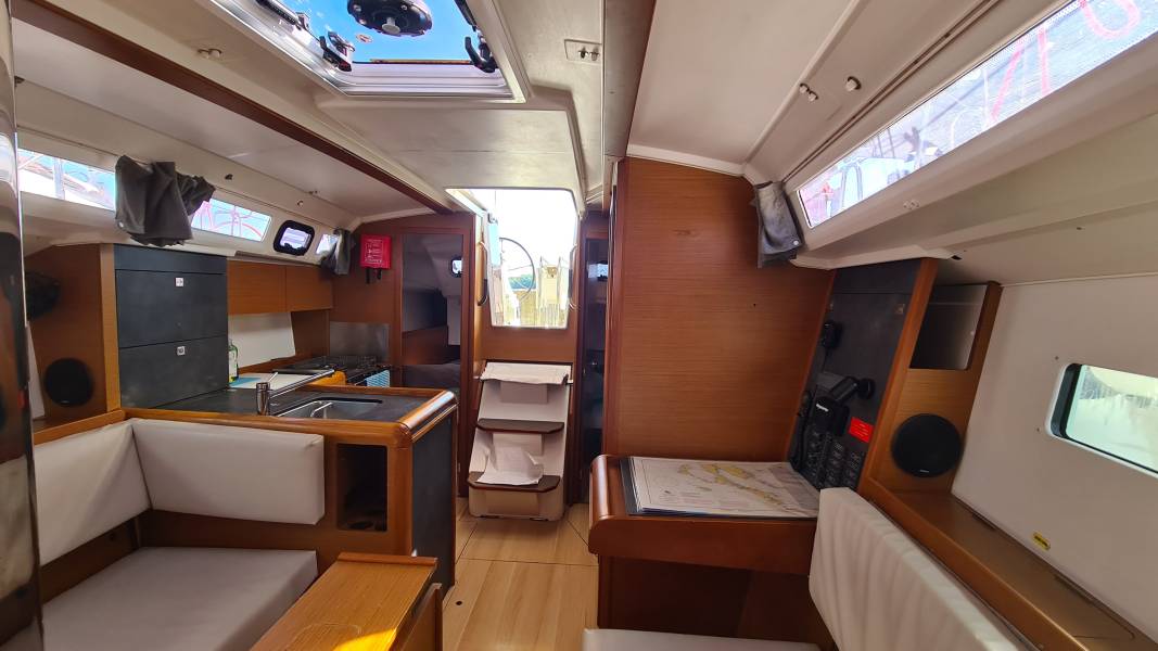 Sun Odyssey 349 LAPWING