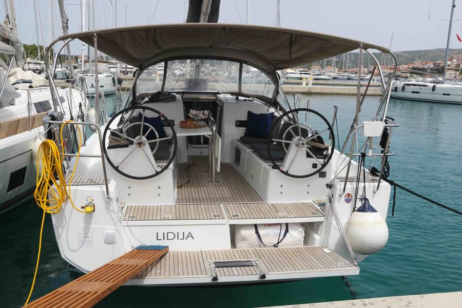 Sun Odyssey 380 Lidija