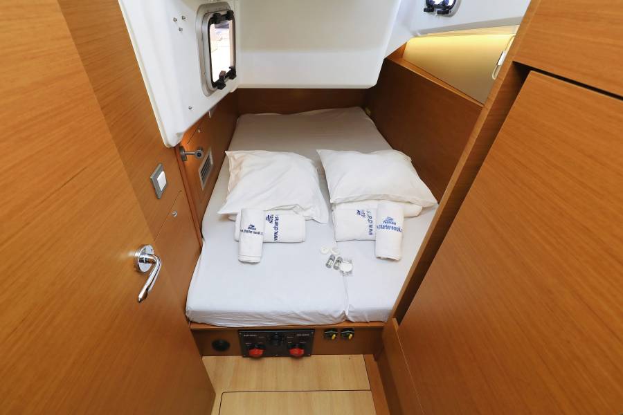 Sun Odyssey 410 Diona