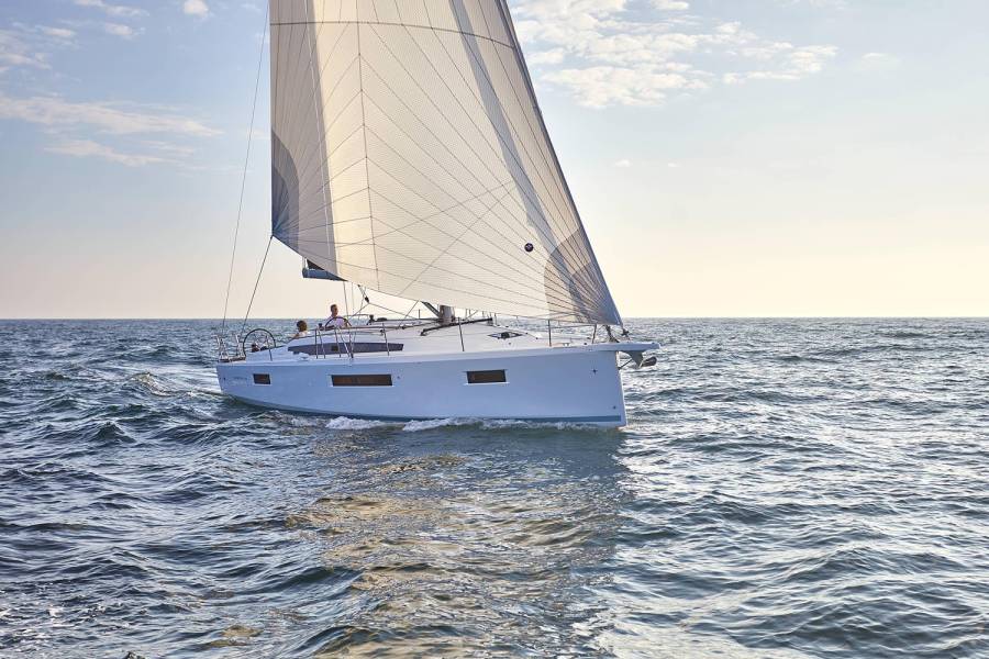 Sun Odyssey 410 Lumina