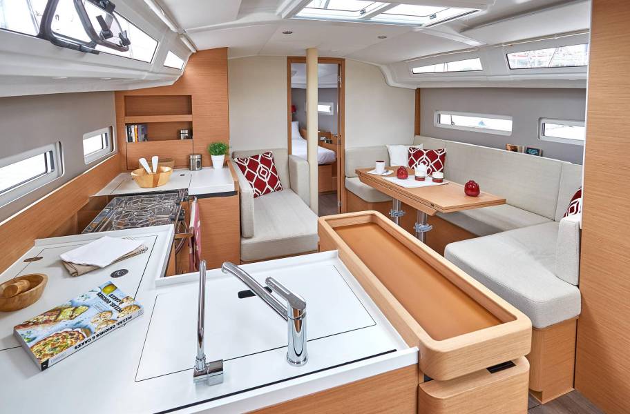 Sun Odyssey 410 Oskar