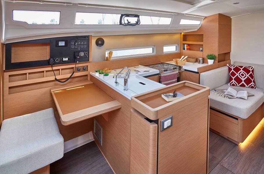 Sun Odyssey 410 Oliver