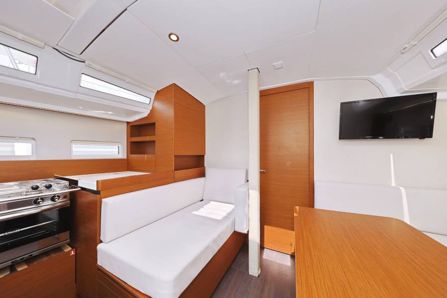 Sun Odyssey 410 Beauty