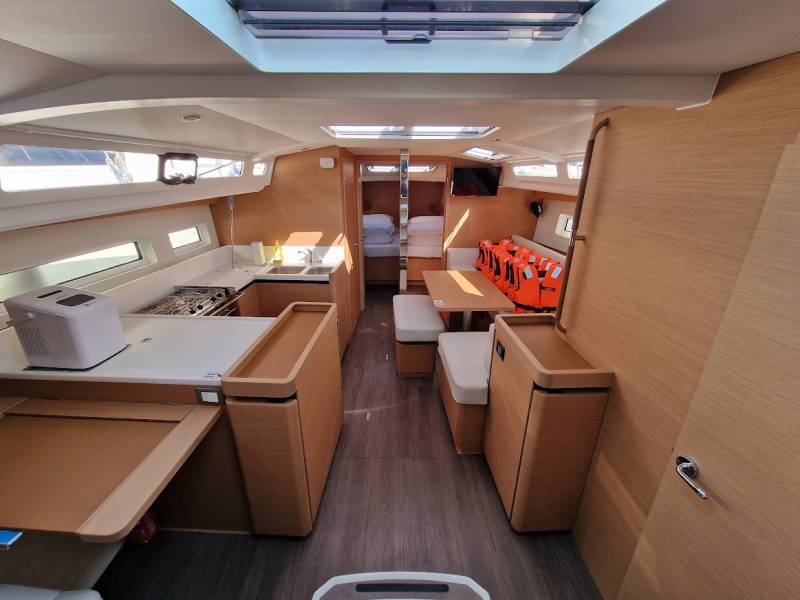 Sun Odyssey 440 Vela