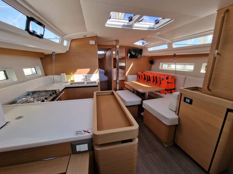 Sun Odyssey 440 Vela