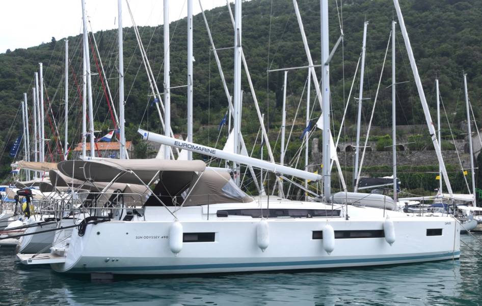 Sun Odyssey 490 Caruso