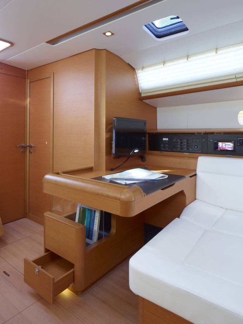 Sun Odyssey 509 BARBAROS 